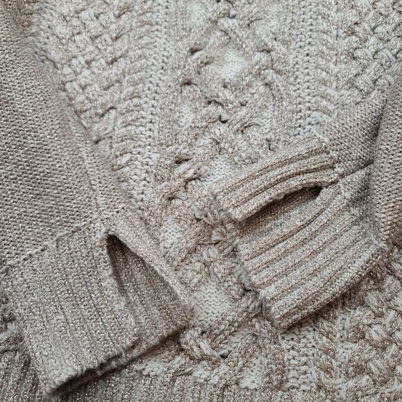 BCBGMaxAzria Cold Shoulder Sweater size XS - Picture 4 of 6